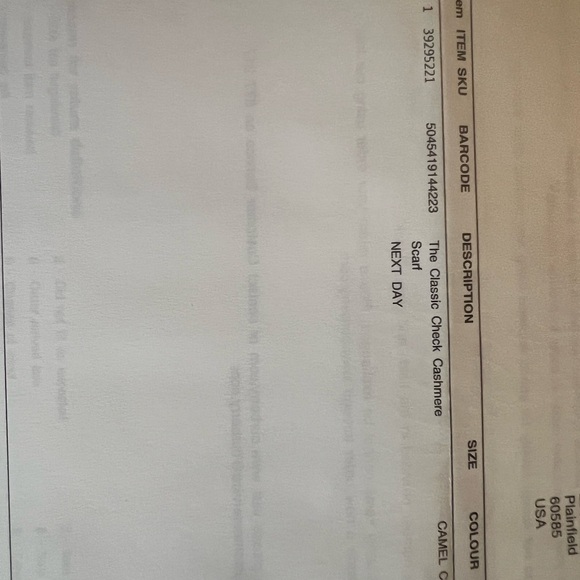 Burberry Checkered  cashmere Wrap in Brown and Red - Picture 3 of 3